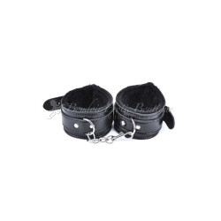 Beginners-Bondage-ankle-cuffs